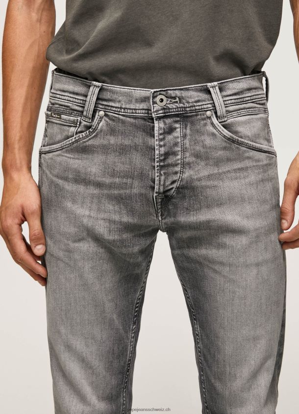 Spike-Jeans mit normaler Passform und mittelhohem Bund Männer Pepe Jeans Denim 84XH6T802