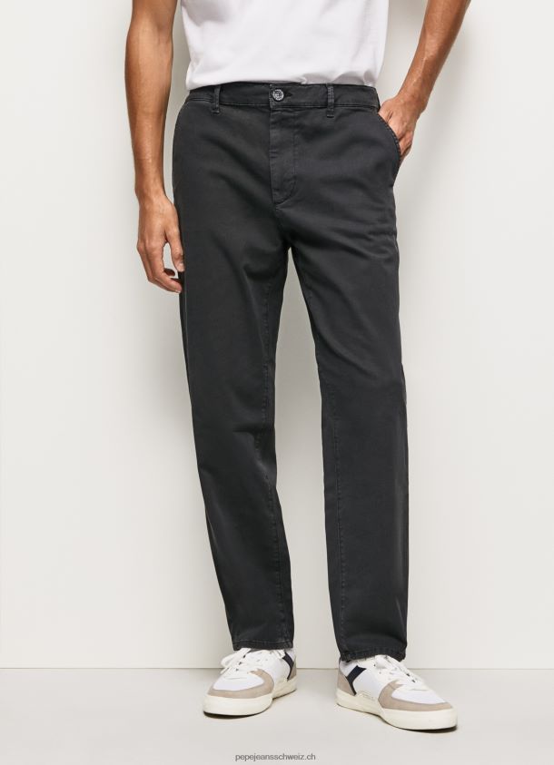 Locker geschnittene Chinohose Männer Pepe Jeans schwarz gewaschen 84XH6T1103
